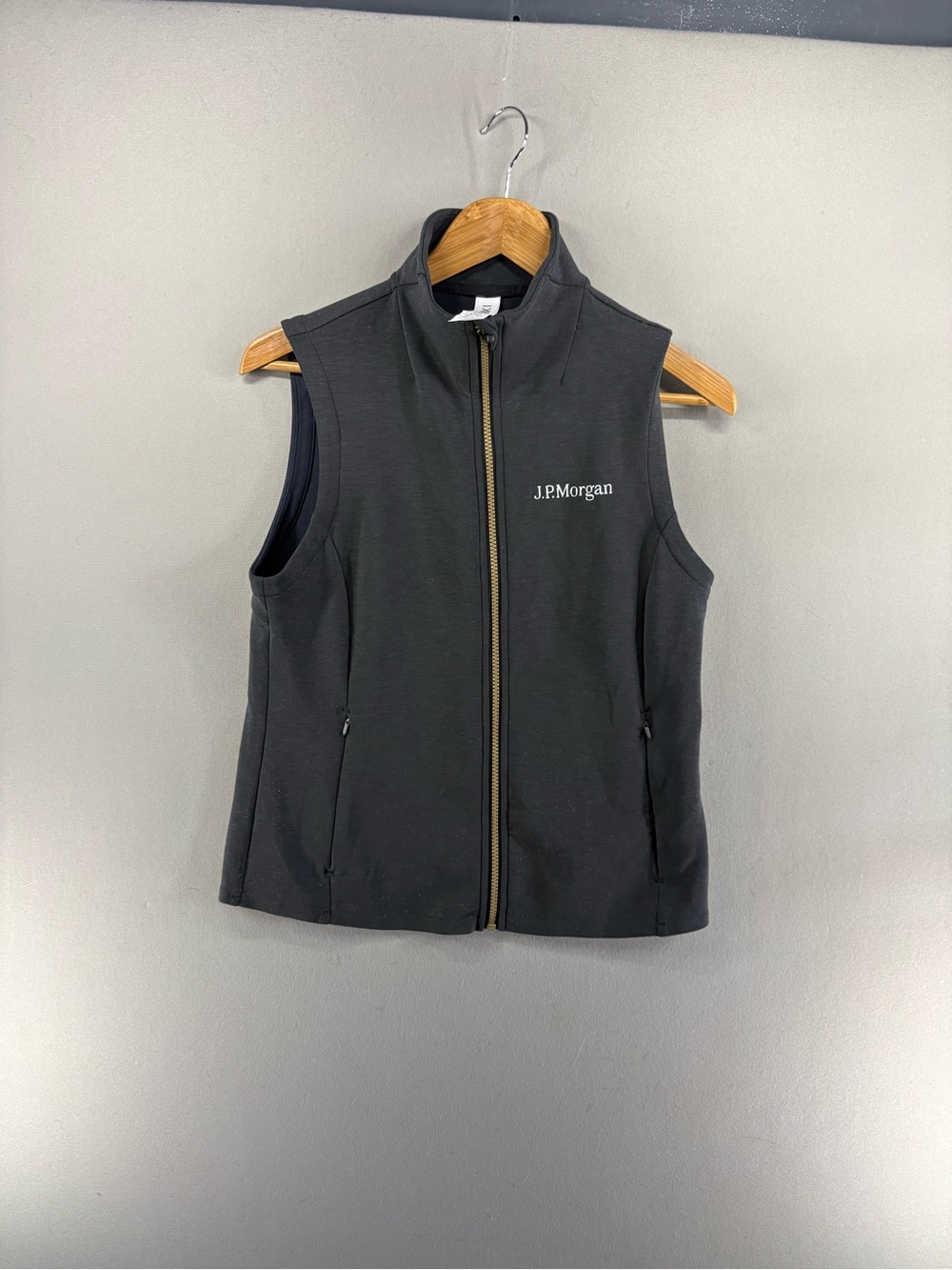Rhone Dream Glow Vest Women Sz Small Logo J.P.Morgan Black Heather Soft